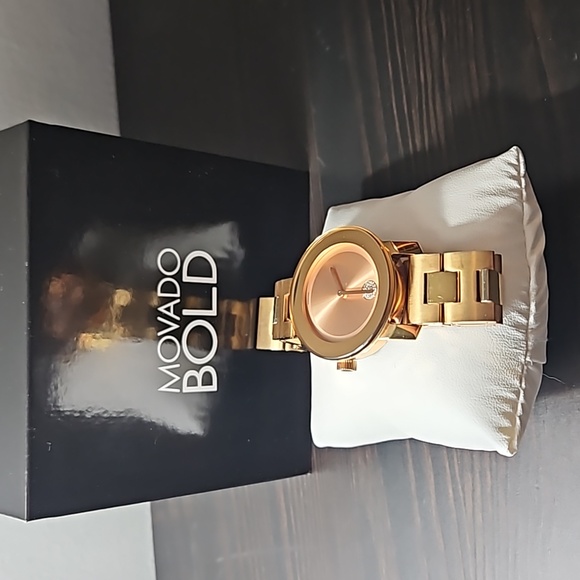 Movado Bold Rose Gold - Picture 3 of 4
